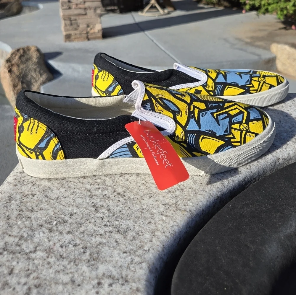NWT Bucketfeet sz 10 Men Artist Design I AM SLOTH slip-on Shark Graffiti Limited
